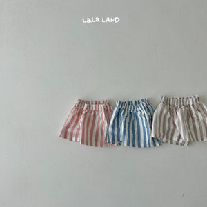 Open image in slideshow, Breezy Linen Shorts, 1-2 Years
